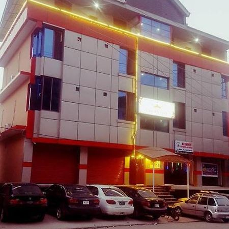 מוזפראבאד Hotel Crown City מראה חיצוני תמונה